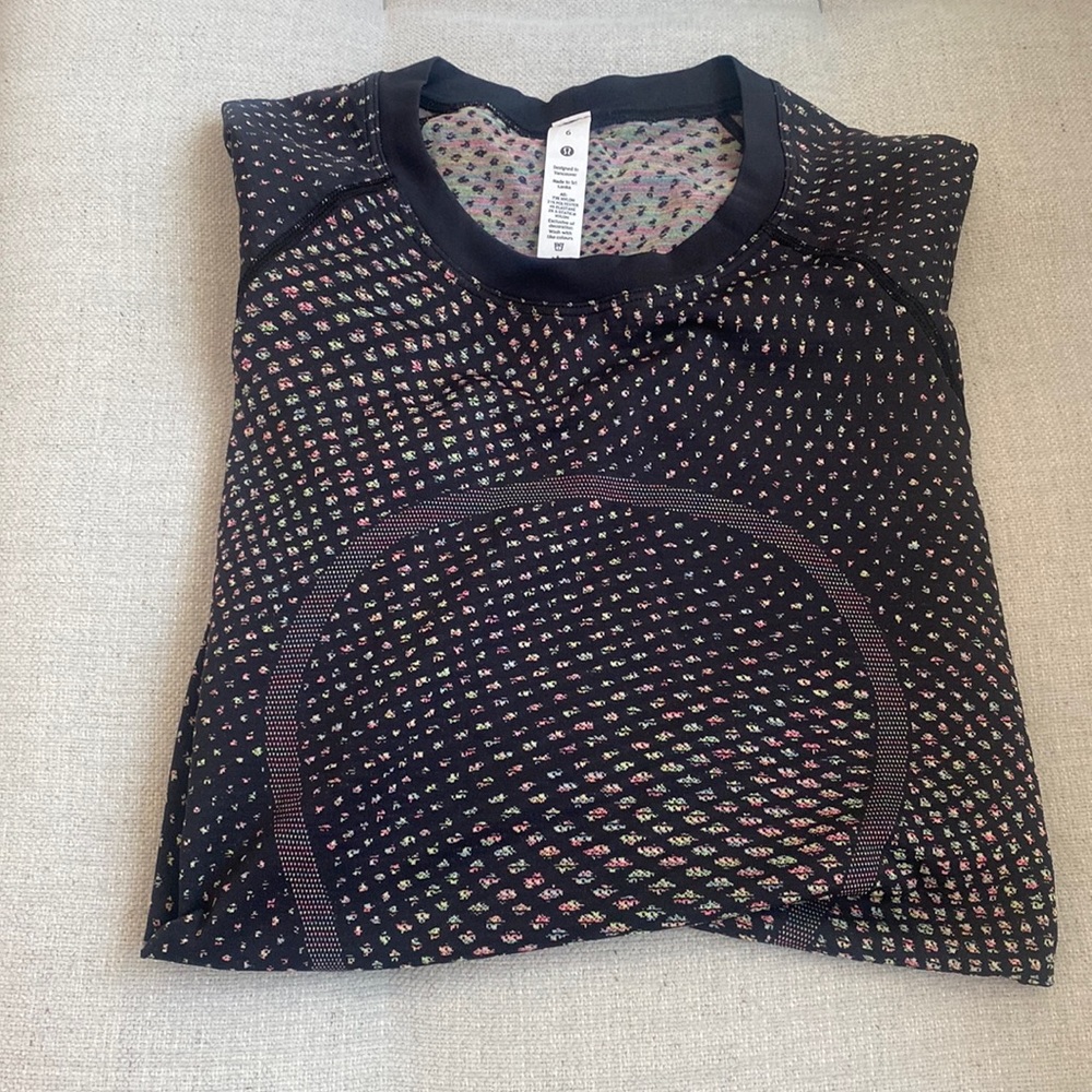NWT SWIFTLY TECH LONG SLEEVE 2.0